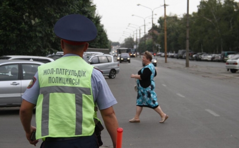 В Карагандинской области массово штрафовали  нарушающих ПДД  пешеходов