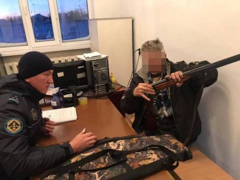 Семейному дебоширу аннулировали разрешение на хранения оружия в Карагандинской области