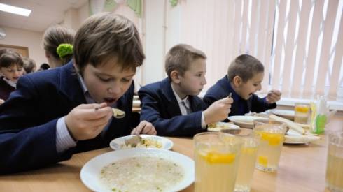 Единые стандарты по здоровому питанию школьников разработали в Казахстане