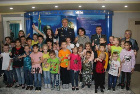 «Служу Республике Казахстан!»: началась работа информационно-пропагандистской группы
