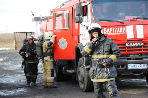 Пожарно-тактическое занятие на птицефабрике провели карагандинские пожарные