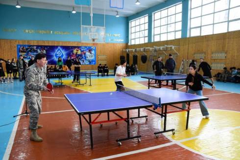 Турнир по настольному теннису провели полицейские среди школьников Караганды