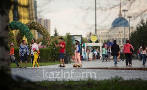 В Казахстане в 2018 году дополнительных дней отдыха к праздникам будет мало