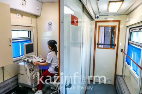 Медицинский поезд «Саламатты Қазақстан» прибыл на станцию Ашысу