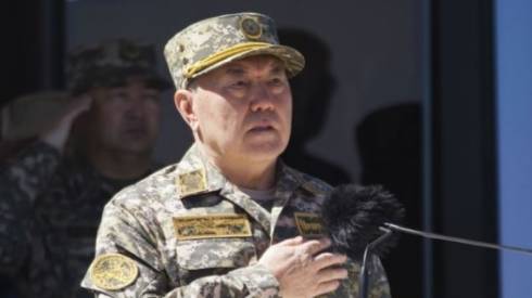 Назарбаев: Вооружённые Силы - это главный гарант мира и безопасности