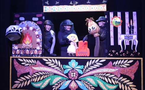 В карагандинской студии кукол «Буратино» прошла сдача спектакля «Хрустальная туфелька»