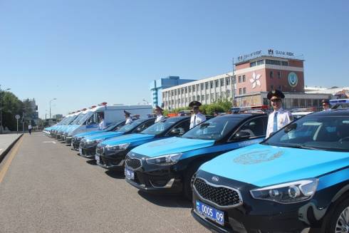 Карагандинские стражи правопорядка получили ключи от 103 автомобилей