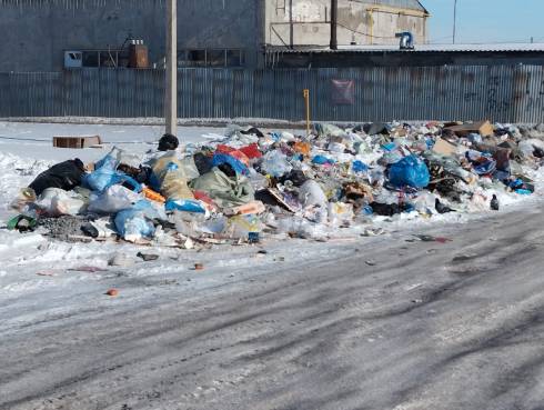 Аким района пригрозил карагандинцам штрафами за горы мусора на улицах