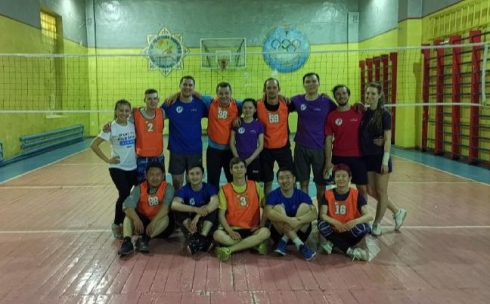 Лига офисного волейбола приглашает карагандинские компании на игру