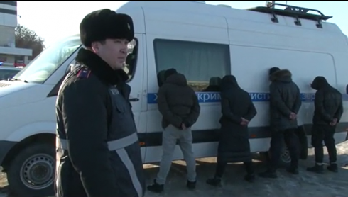 Из-за беспорядков на карагандинском вокзале полиция задержала 17 человек