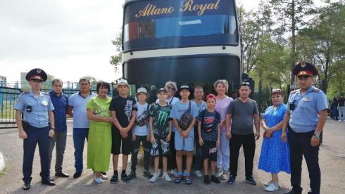 Более 900 детям из Карагандинской области подарили путёвки в загородные лагеря