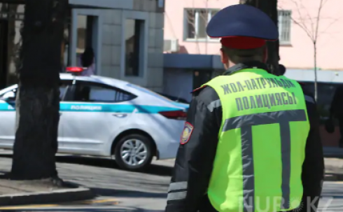 Полицейские замерили превышение скорости на «глаз» в Карагандинской области