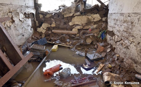 Жители пострадавшего села утверждают, что шлюзы были заварены и вода не спускалась 