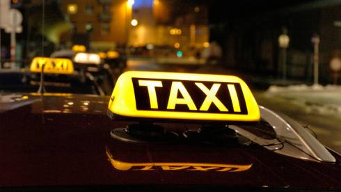 Таксист помог карагандинским полицейским задержать серийного мошенника