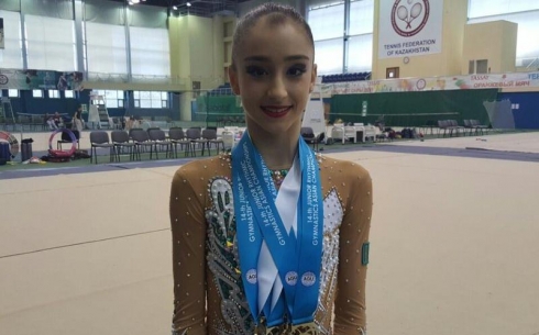 Художественная гимнастка из Караганды завоевала четыре медали на чемпионате Азии