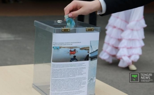 Школьники в Алматы организовали сбор гуманитарной помощи