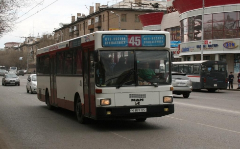 Неуловимый по GPS: карагандинцы жалуются на движение автобуса №45
