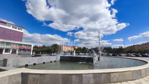 В Караганде в тестовом режиме запустили фонтан «Водный каскад»