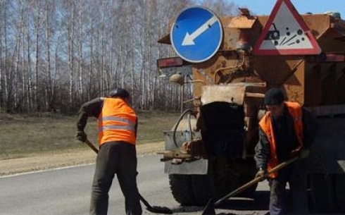 К ямочному ремонту автодорог приступил  Карагандинский филиал РГП «Казахавтодор»