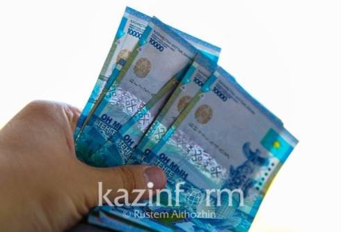 Стартовало назначение выплат из ГФСС казахстанцам, отправленным в отпуск без содержания