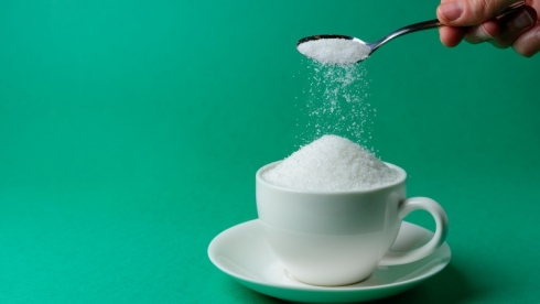 Правительство не будет вводить ограничение на покупку сахара - Минторговли