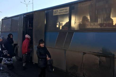 Переполненные автобусы на маршруте Караганда - Темиртау возмутили пассажиров