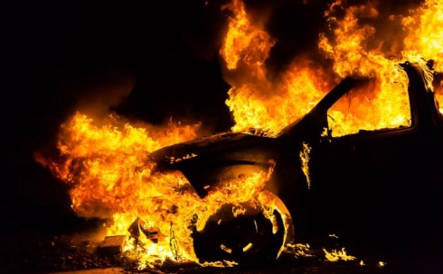 Карагандинец сжег чужой автомобиль за 900 тысяч тенге