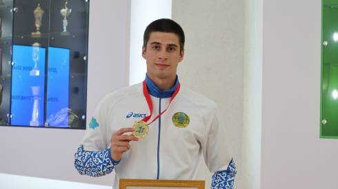 Двадцатилетний карагандинец завоевал золото на чемпионате мира по полиатлону