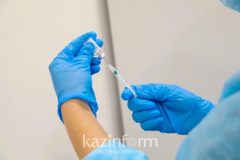 В Казахстане первым компонентом против коронавирусной инфекции провакцинировано более 9 миллионов человек