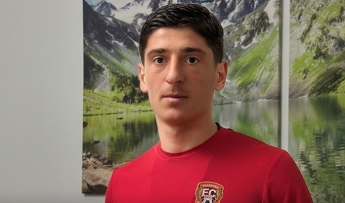 «Шахтер» объявил о переходе в клуб грузинского футболиста