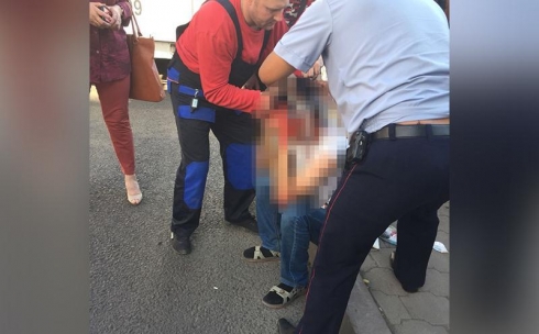 Кондуктор-подросток в Караганде избил пассажира