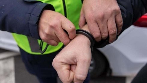 54 свертка с психотропным веществом изъяли у закладчика полицейские Караганды