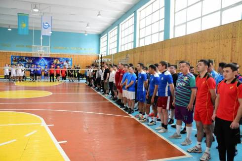Турнир по волейболу памяти генерала Шумиленко прошел среди подразделений ДП в Караганде