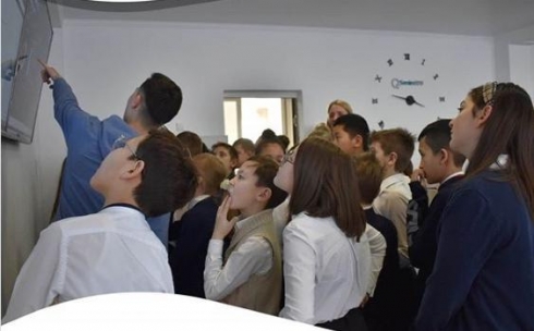 Службы Senim109 организовала экскурсию для школьников