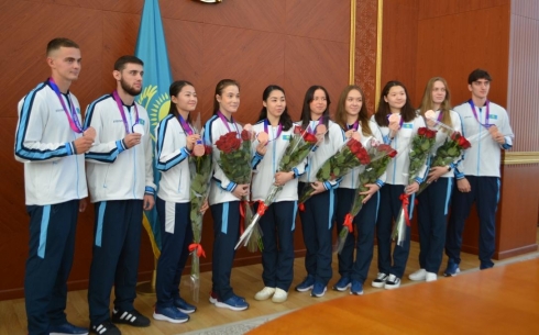 Заместитель акима Карагандинской области встретился с призерами Азиатских игр