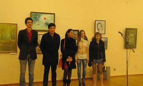 Выставка молодых художников открылась в Караганде