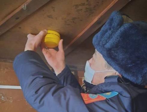 В Жезказгане установили датчики угарного газа в домах многодетных семей