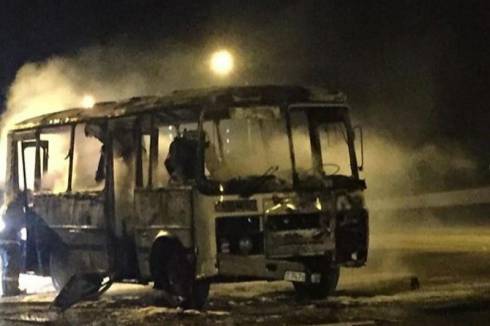 Обгоревший при возгорании автобуса кондуктор в Жезказгане скончался