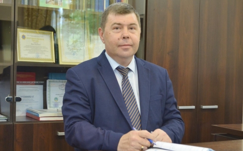 Главный санврач Карагандинской области поздравляет жителей области с наступающим Новым годом