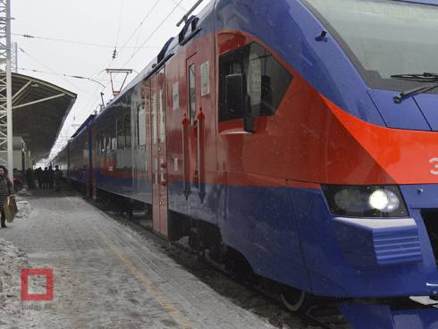 Безостановочные транзитные поезда не будут досматривать на границе РК и РФ
