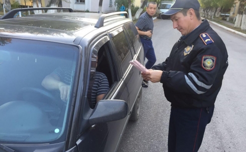 В Карагандинской области наказали нерадивых водителей и пешеходов