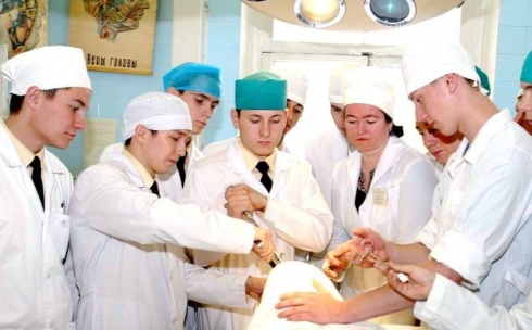 Массово отсеивать нерадивых студентов-медиков предлагают в Казахстане