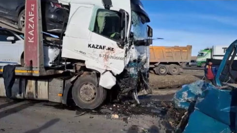 В Казахстане при аварии на шахте погибли более 30 человек