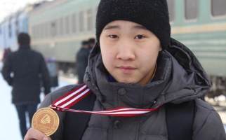 Бронзовым призером стал Мырзабеков Алимжан на Чемпионате Азии среди молодежи по спортивному скалолазанию 