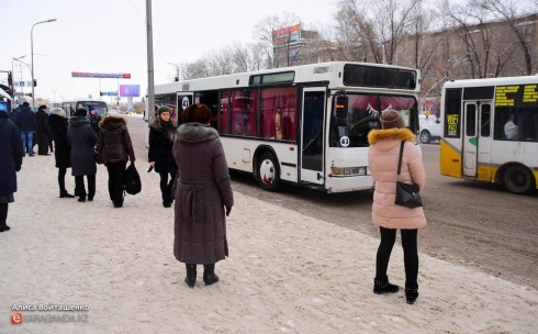 «Наведите порядок в общественном транспорте!» Полицейские читают комментарии карагандинцев в соцсетях