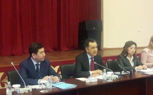 В Караганде Премьер-министр Казахстана встретился со студентами