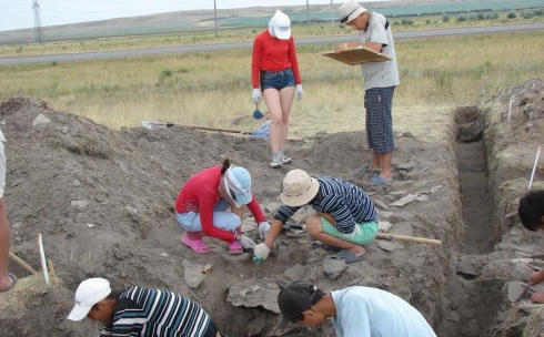 К древнему захоронению в Карагандинской области археологов привел сурок