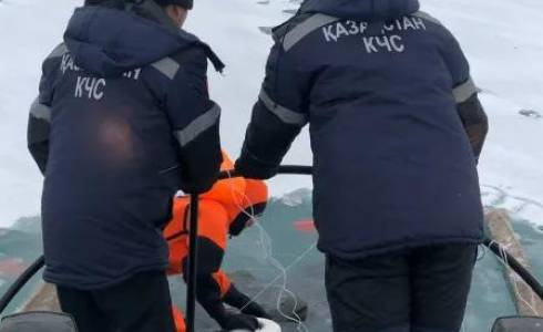 Два рыбака утонули на озере Балхаш в Карагандинской области