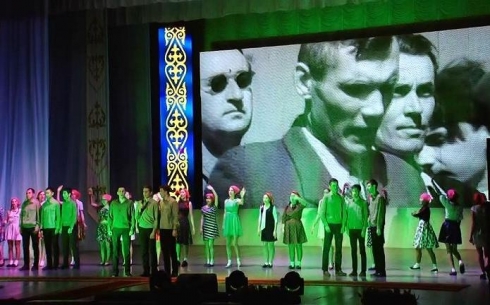 Творческие коллективы Темиртау спели любимые песни Нурсултана Назарбаева