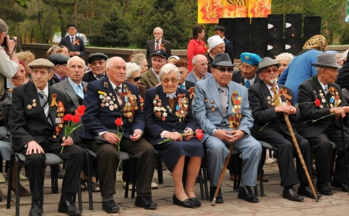 Казахстанских ветеранов обеспечат бесплатным проездом в страны СНГ